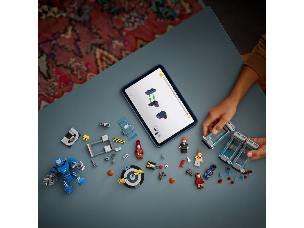 Lego Marvel Laboratorio di Iron Man Sala delle Armature