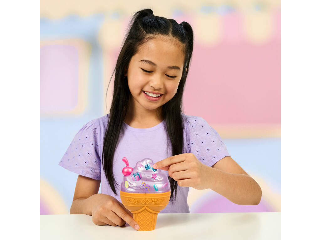 Cookeez Makery Yum Yumz Gelado Mágico com 2 Peluches Surpresa