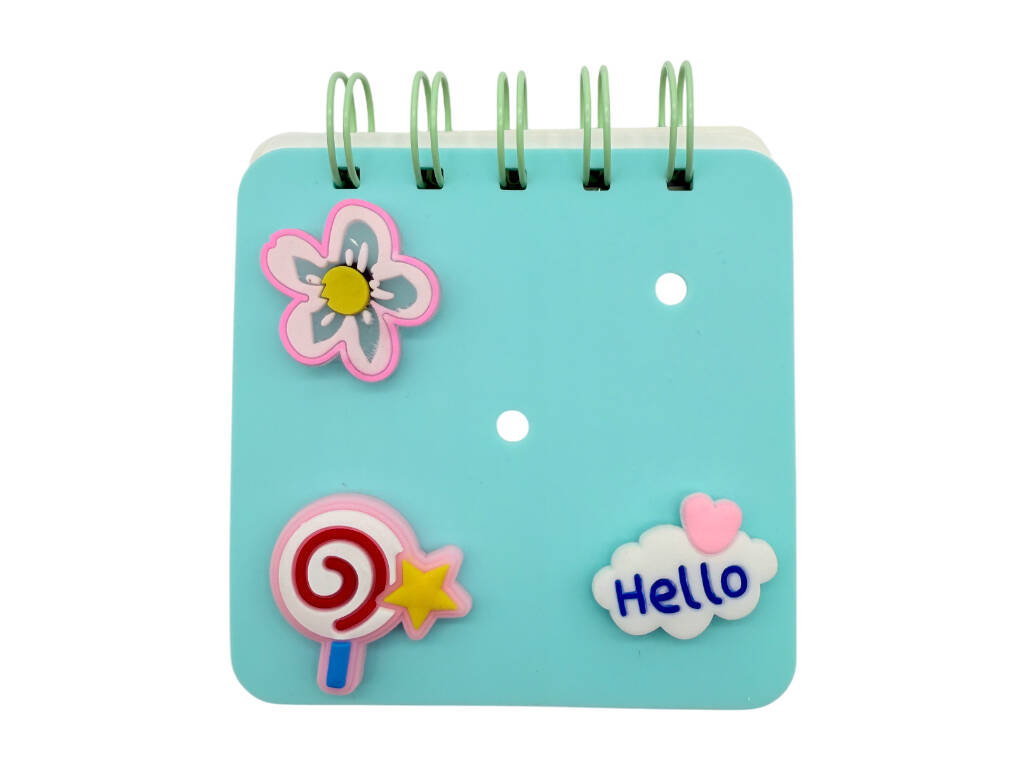 Taccuino A7 blu perforato con 50 pagine e 3 spille decorative.