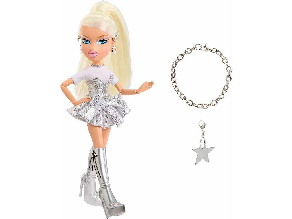 Bratz Charmz Muñeca Cloe con Cadena y Charm